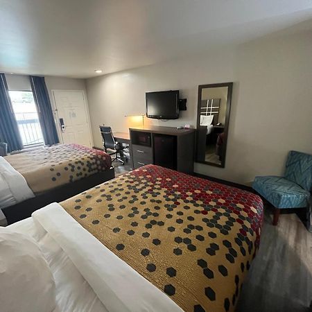 Econo Lodge Inn & Suites Murfreesboro Dış mekan fotoğraf