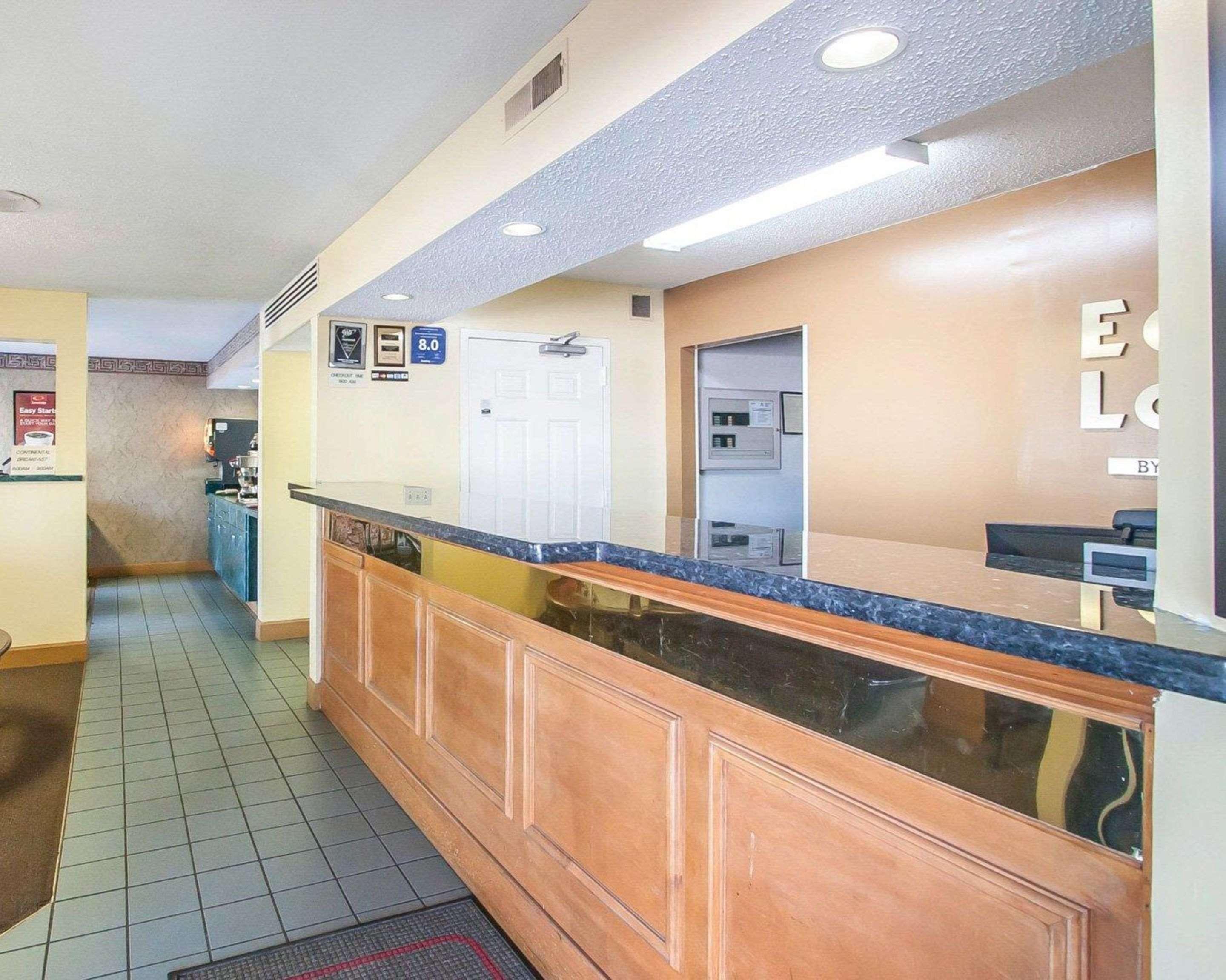 Econo Lodge Inn & Suites Murfreesboro Dış mekan fotoğraf