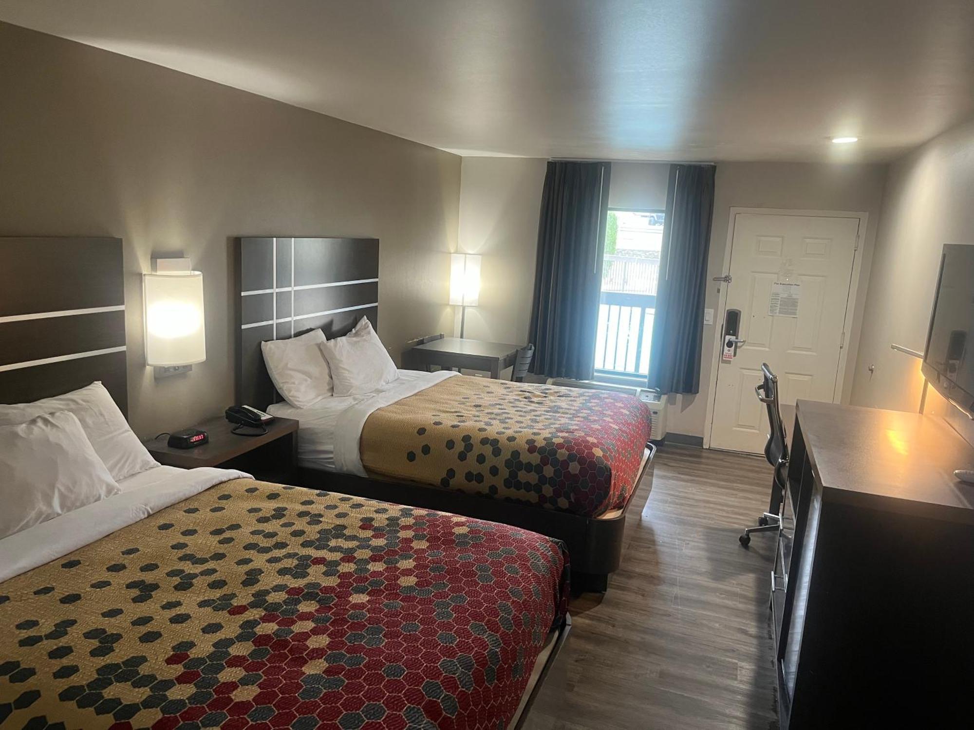 Econo Lodge Inn & Suites Murfreesboro Dış mekan fotoğraf