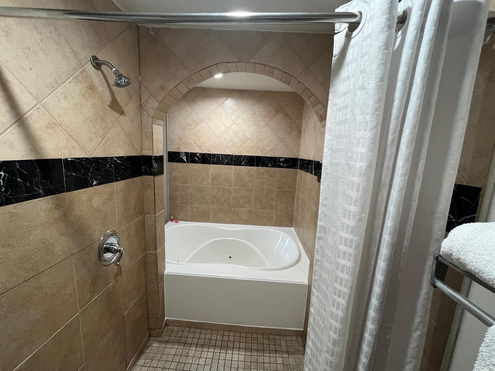 Econo Lodge Inn & Suites Murfreesboro Dış mekan fotoğraf