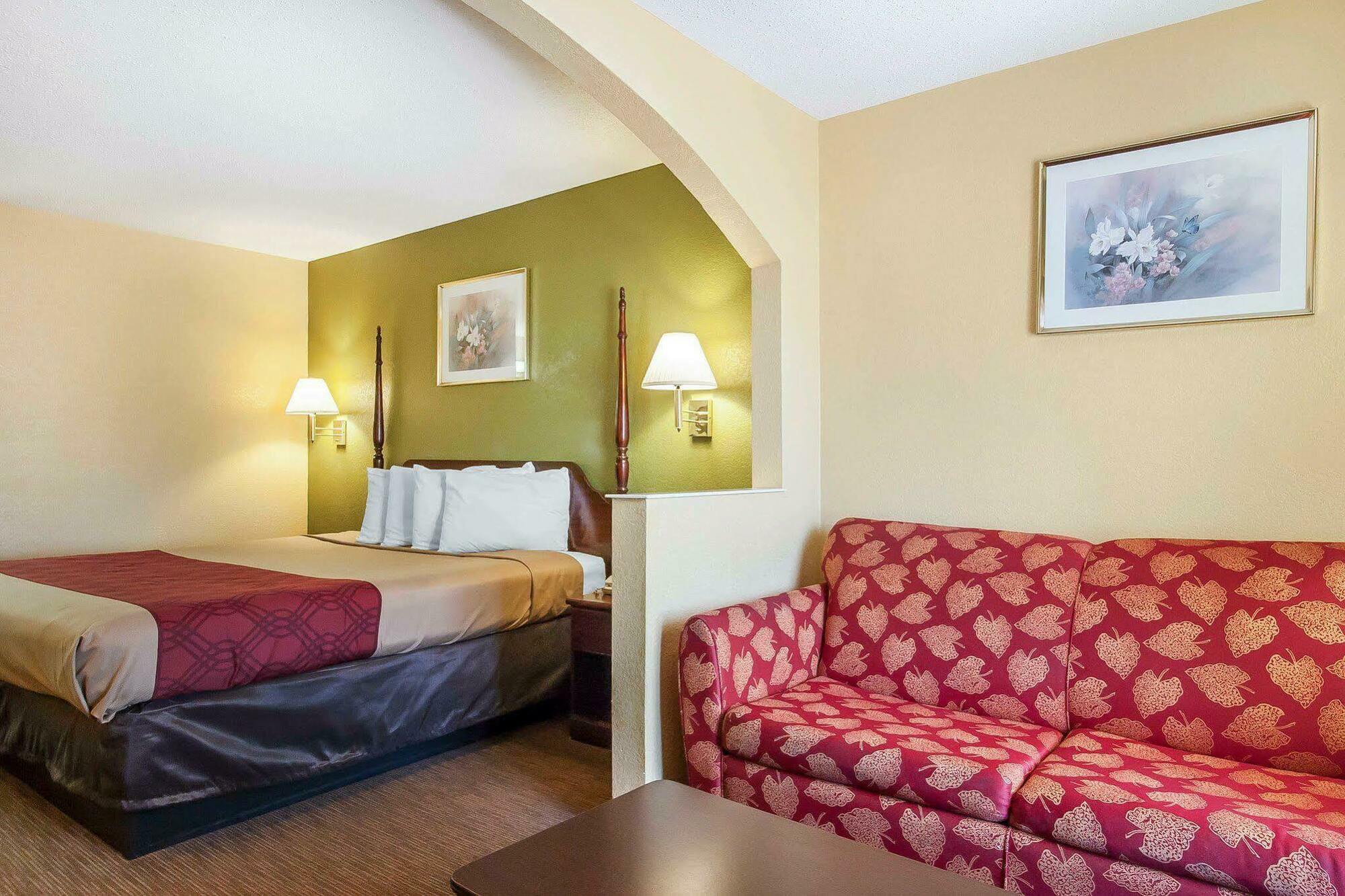 Econo Lodge Inn & Suites Murfreesboro Dış mekan fotoğraf